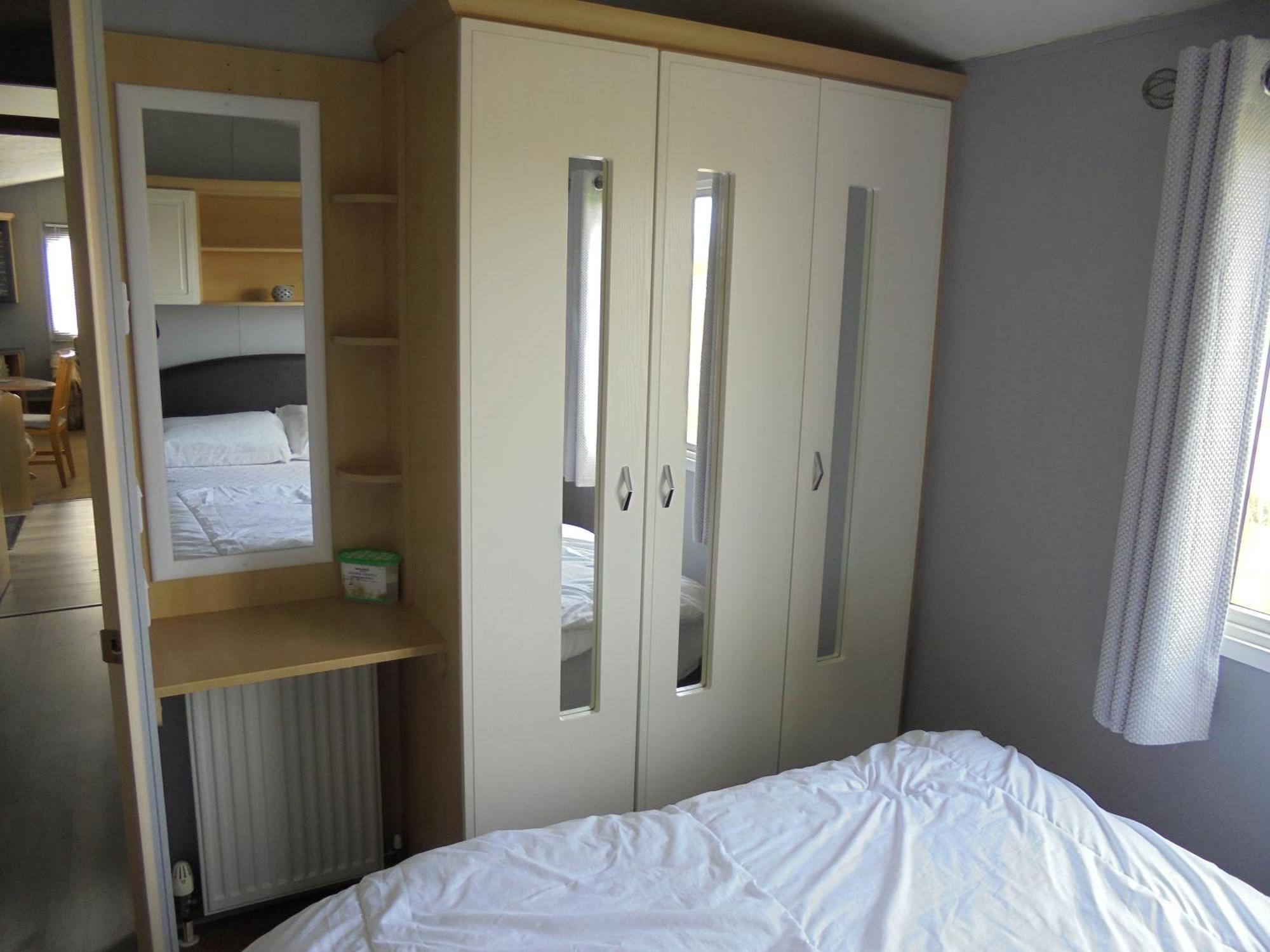 8 Berth On The Chase Hotel Ingoldmells Exterior foto