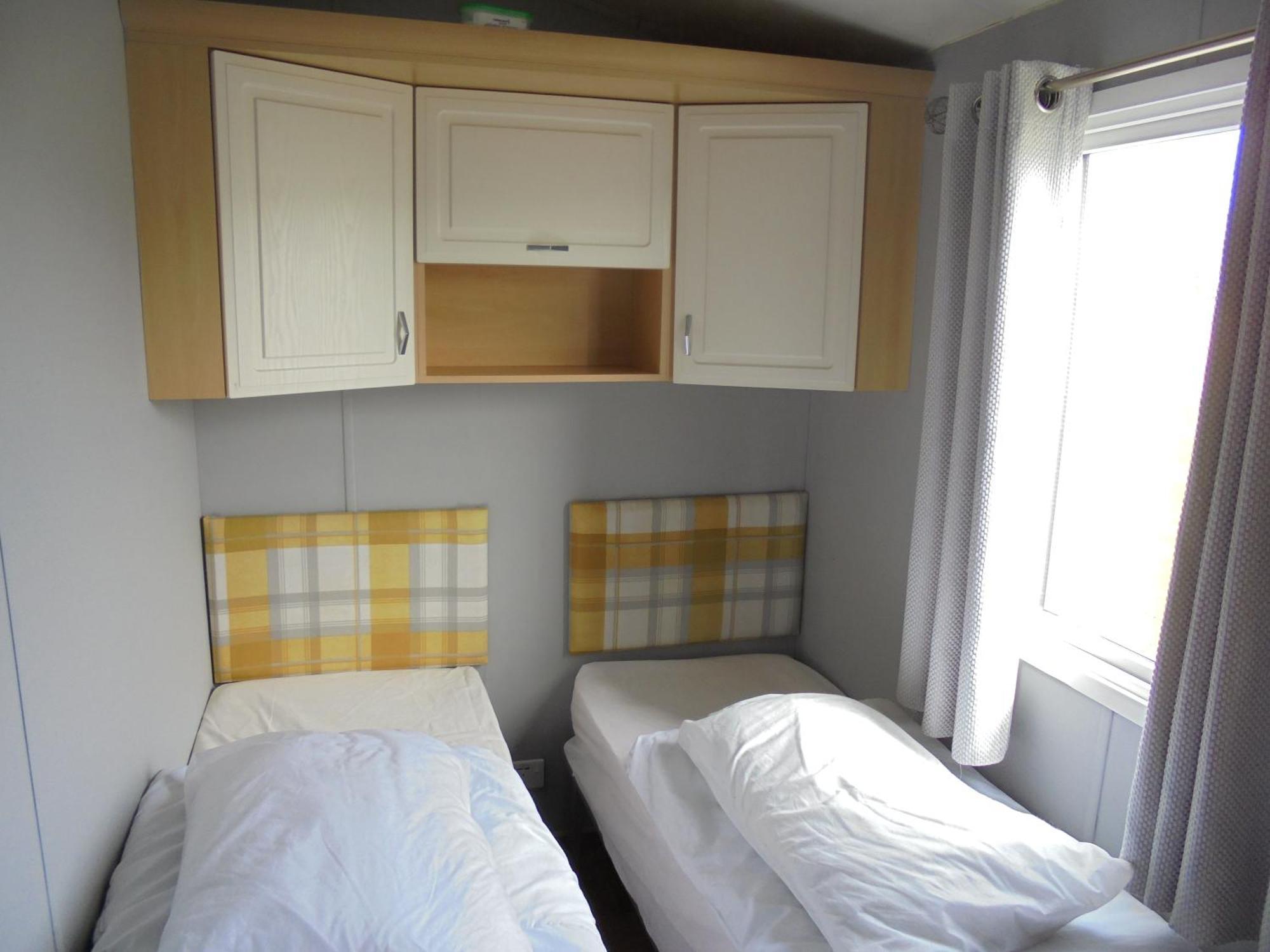 8 Berth On The Chase Hotel Ingoldmells Exterior foto