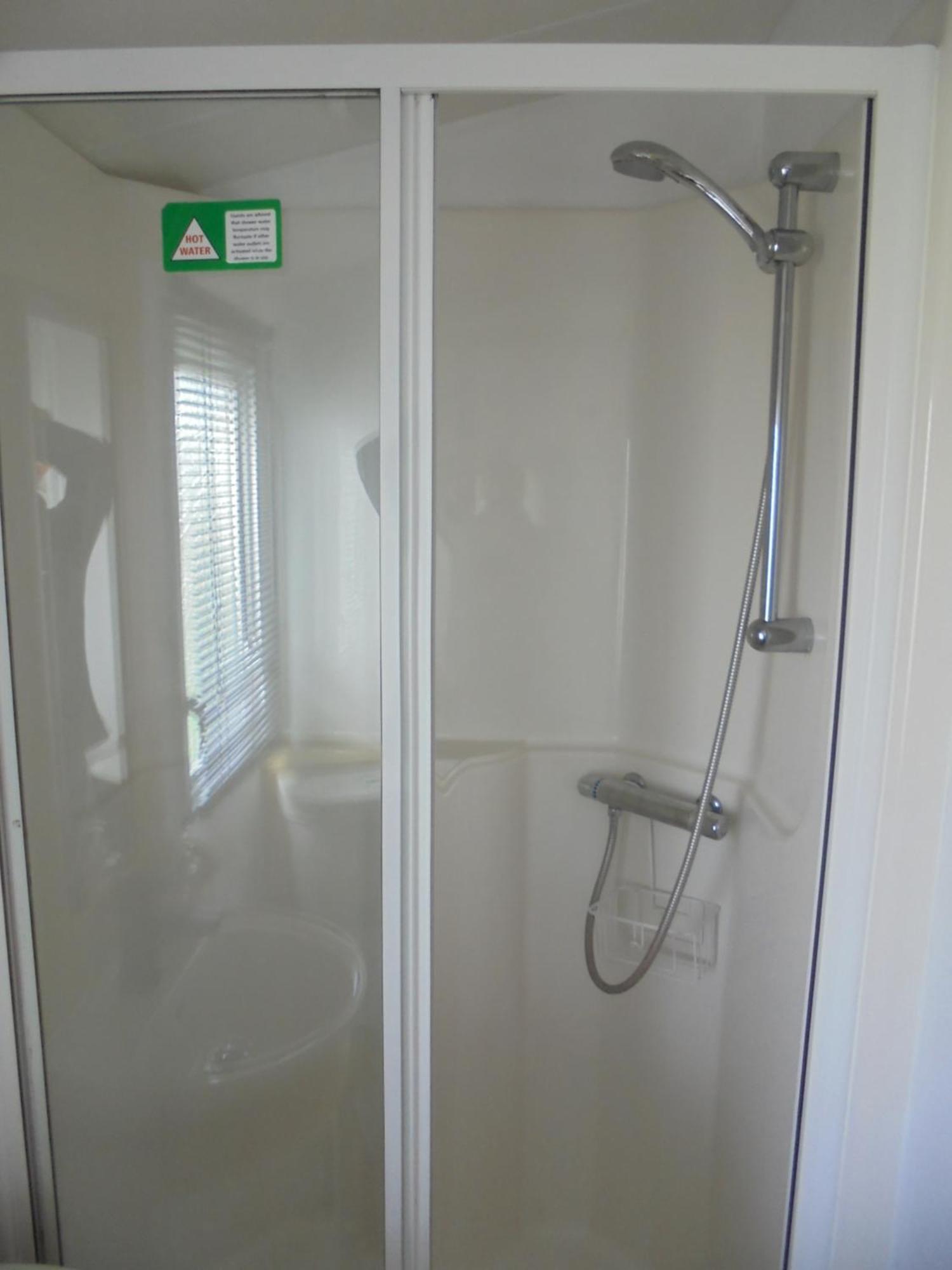 8 Berth On The Chase Hotel Ingoldmells Exterior foto